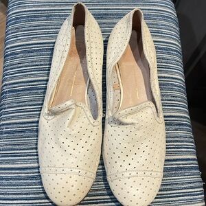Dolce Vita Cream Flats -  Size 10 EUC